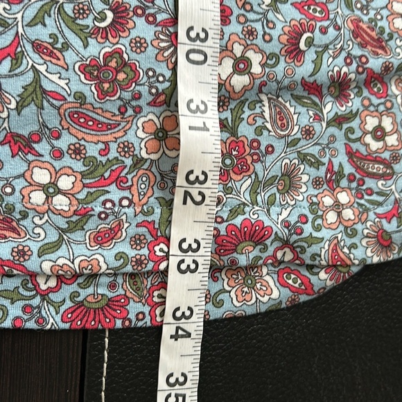 BODEN Easy Jersey Empire Mini Dress
Ivory Oriental Paradise Relaxed Sz 12 - Picture 13 of 14